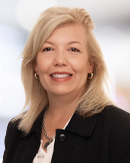 Amy Towey bio image and link